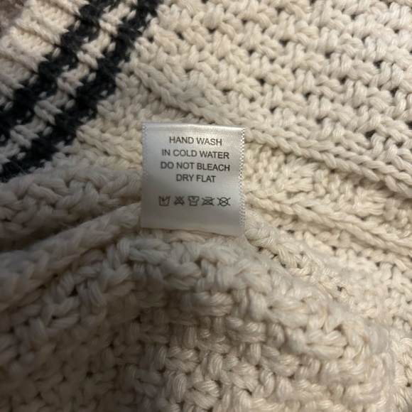 Taylor Swift Folklore Cardigan - Size: XS/S - Picture 8 of 9